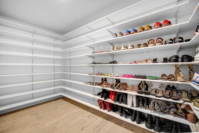 7831 NORTHWOODS Drive, Frankfort, IL 60423