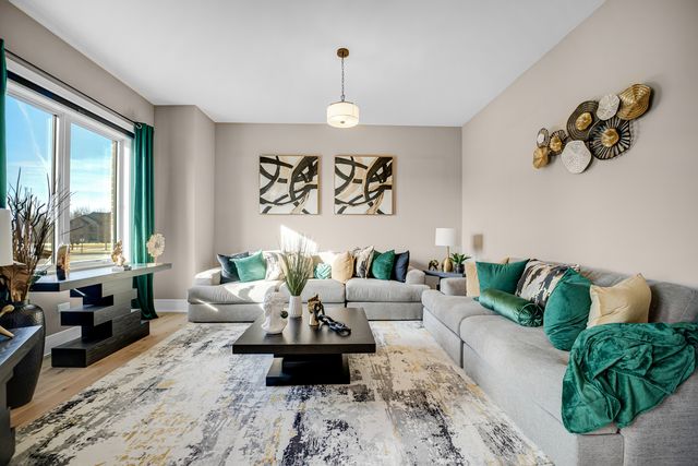 7831 NORTHWOODS Drive, Frankfort, IL 60423