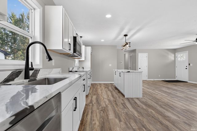 2693 S 400 EAST, Marion, IN 46953