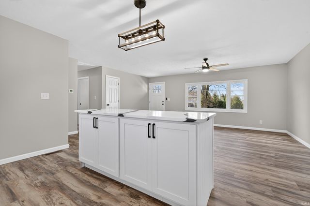 2693 S 400 EAST, Marion, IN 46953