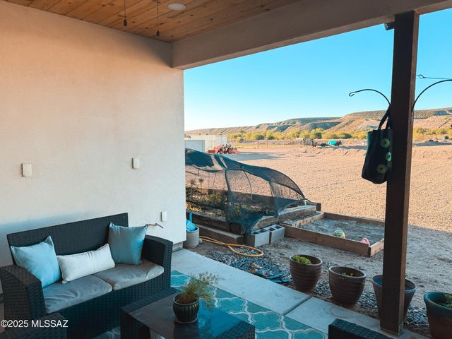 7786 W Tinsley Place, Pima, AZ 85543