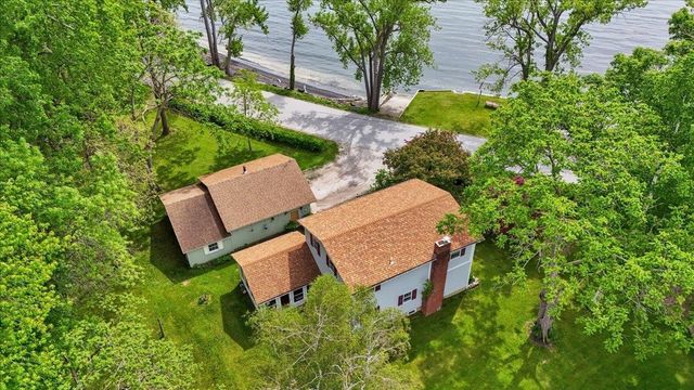 174 Pelots Point Road, North Hero, VT 05474