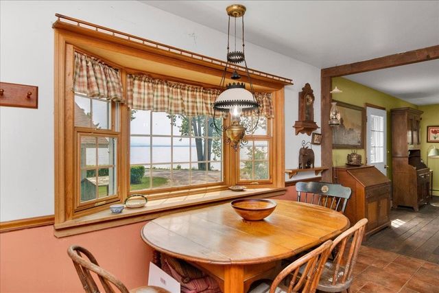 174 Pelots Point Road, North Hero, VT 05474