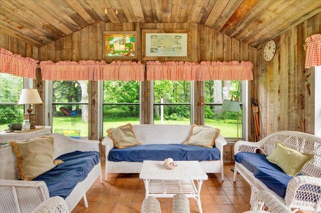 174 Pelots Point Road, North Hero, VT 05474