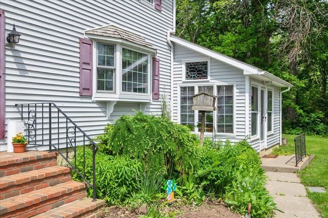 174 Pelots Point Road, North Hero, VT 05474