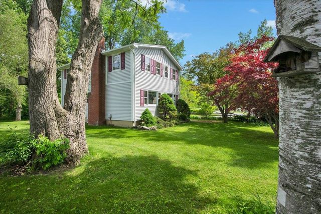 174 Pelots Point Road, North Hero, VT 05474