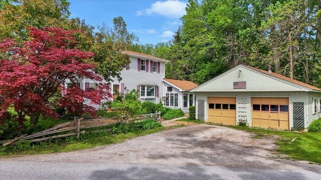 174 Pelots Point Road, North Hero, VT 05474