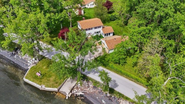 174 Pelots Point Road, North Hero, VT 05474