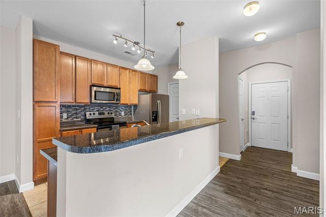 35 Kassebaum Lane 200, Unincorporated, MO 63129