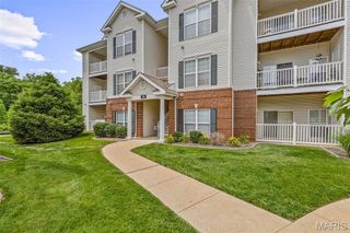35 Kassebaum Lane 200, Unincorporated, MO 63129