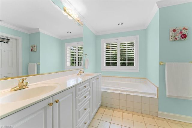3972 Poindexter Avenue, Winston-salem, NC 27106