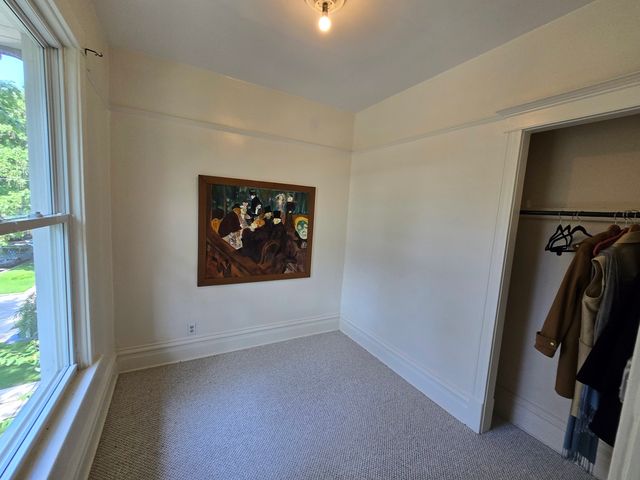 2238 W Carmen Avenue, Chicago, IL 60625