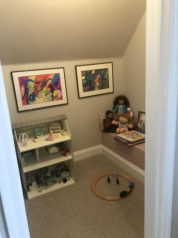 2238 W Carmen Avenue, Chicago, IL 60625