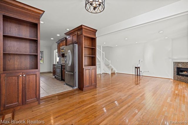 3013 Moon Lake Drive, West Bloomfield, MI 48323