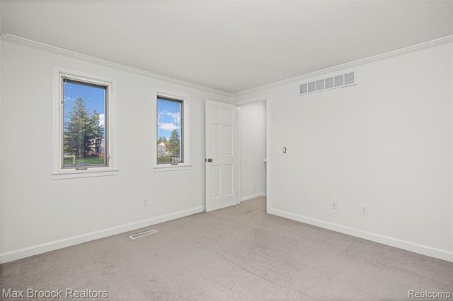 3013 Moon Lake Drive, West Bloomfield, MI 48323