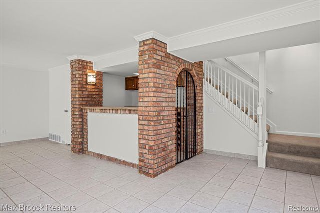 3013 Moon Lake Drive, West Bloomfield, MI 48323