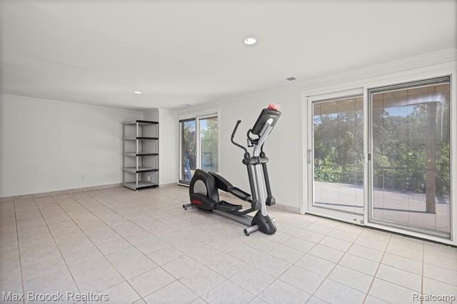 3013 Moon Lake Drive, West Bloomfield, MI 48323