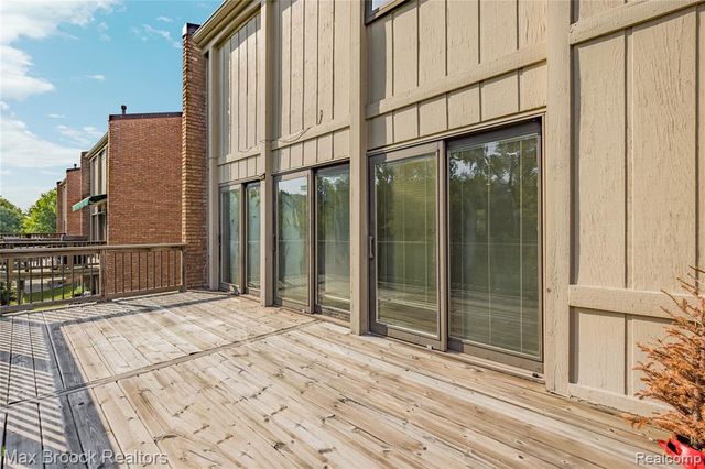 3013 Moon Lake Drive, West Bloomfield, MI 48323