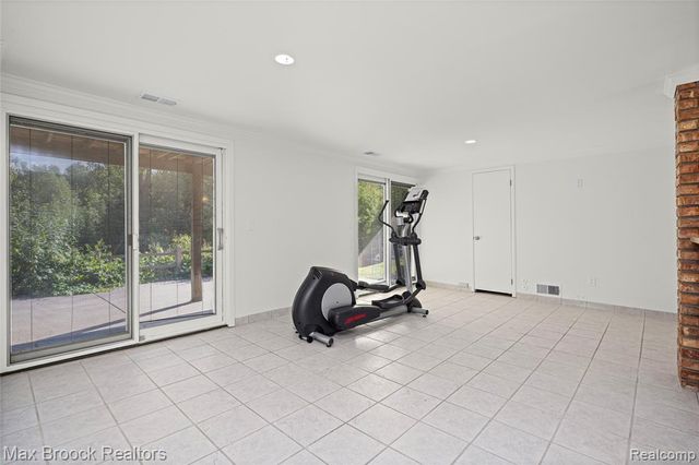 3013 Moon Lake Drive, West Bloomfield, MI 48323