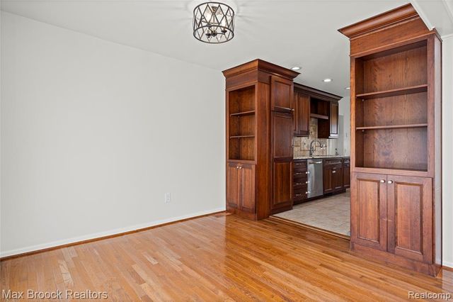 3013 Moon Lake Drive, West Bloomfield, MI 48323