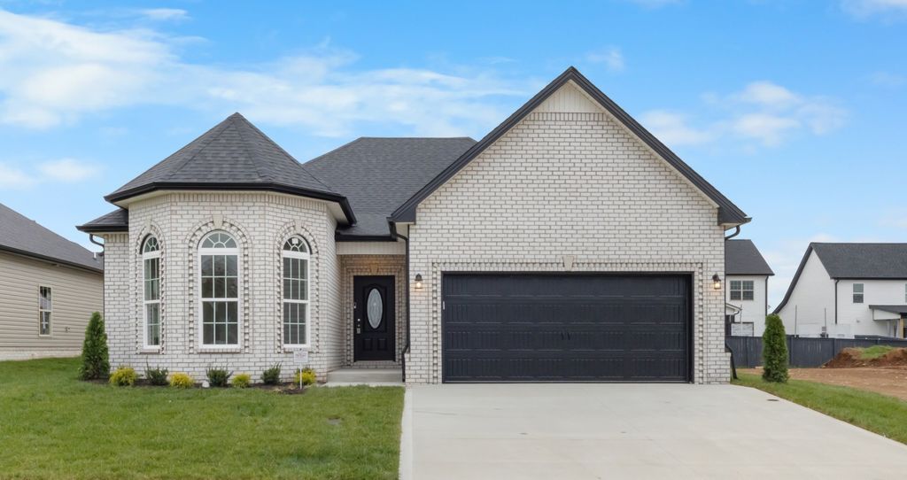1285 Mourning Cloak Dr, Clarksville, TN 37043