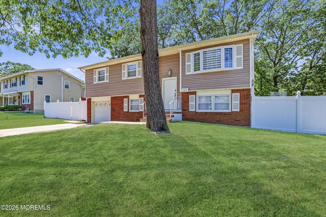 202 Murray Street, Lakewood, NJ 08701