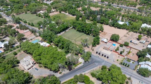 1001 El Pueblo Road NW, Los Ranchos, NM 87114
