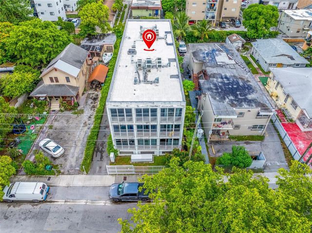 542 SW 3rd St, Miami, FL 33130