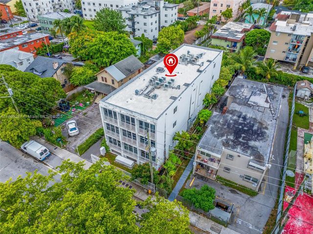 542 SW 3rd St, Miami, FL 33130