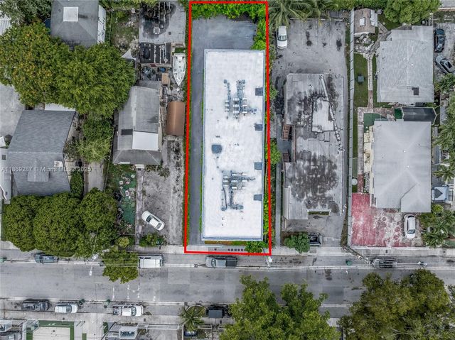 542 SW 3rd St, Miami, FL 33130