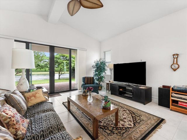 8259 Grand Prix Lane, Boynton Beach, FL 33472