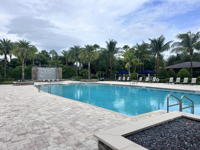 8259 Grand Prix Lane, Boynton Beach, FL 33472