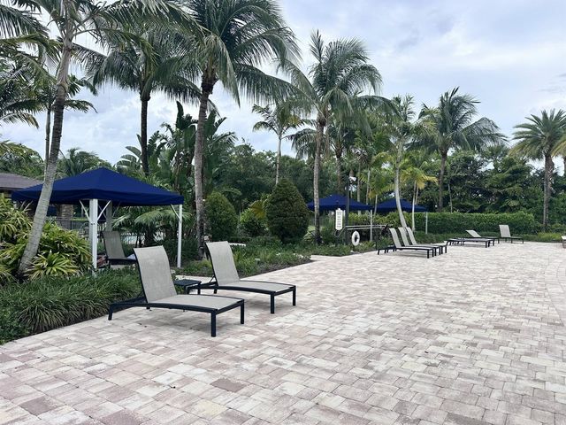 8259 Grand Prix Lane, Boynton Beach, FL 33472