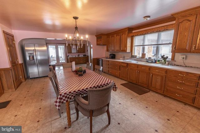 113 BLACK HORSE RD, Paradise, PA 17562