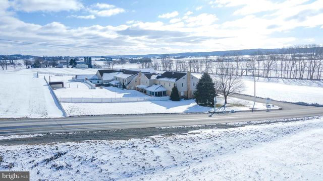 113 BLACK HORSE RD, Paradise, PA 17562