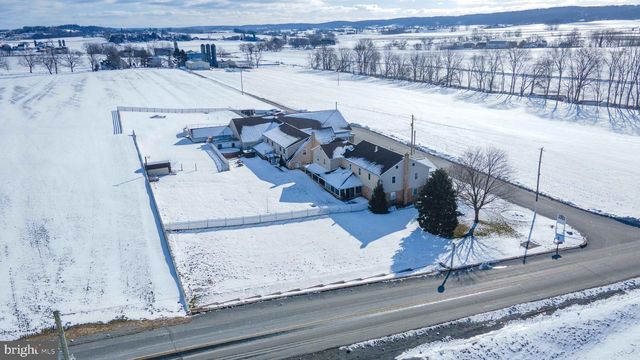 113 BLACK HORSE RD, Paradise, PA 17562
