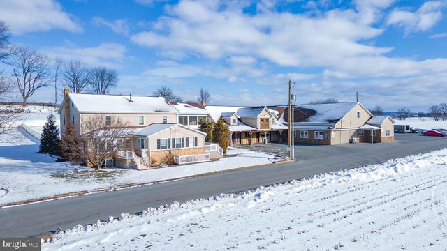 113 BLACK HORSE RD, Paradise, PA 17562