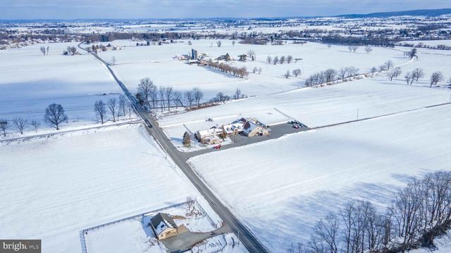 113 BLACK HORSE RD, Paradise, PA 17562