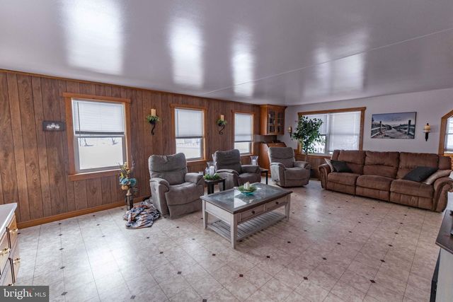 113 BLACK HORSE RD, Paradise, PA 17562