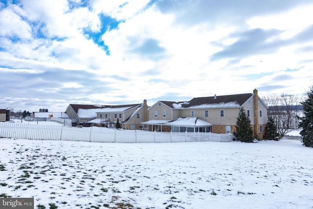 113 BLACK HORSE RD, Paradise, PA 17562