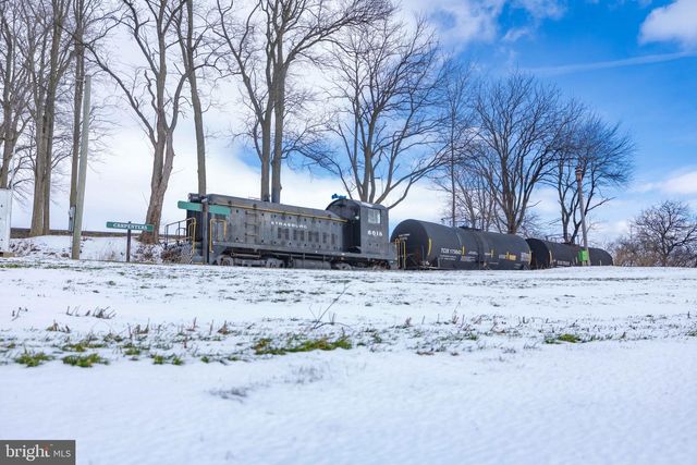113 BLACK HORSE RD, Paradise, PA 17562