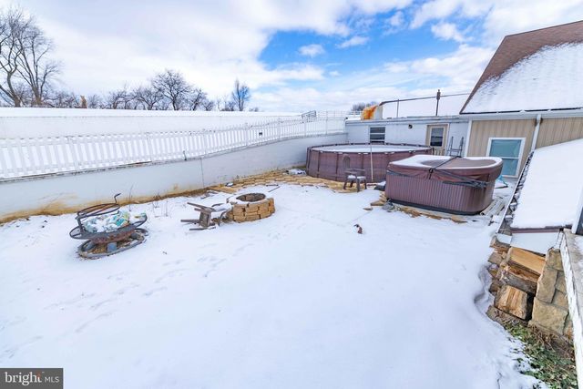 113 BLACK HORSE RD, Paradise, PA 17562