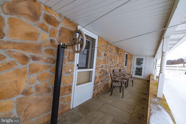 113 BLACK HORSE RD, Paradise, PA 17562