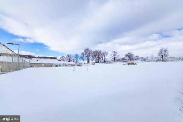 113 BLACK HORSE RD, Paradise, PA 17562