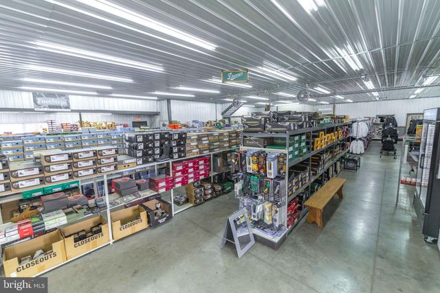 113 BLACK HORSE RD, Paradise, PA 17562