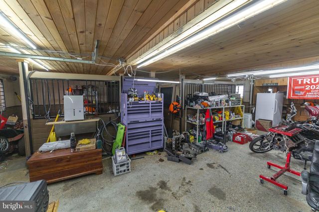 113 BLACK HORSE RD, Paradise, PA 17562
