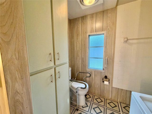 211 ASPEN CIRCLE, Leesburg, FL 34748