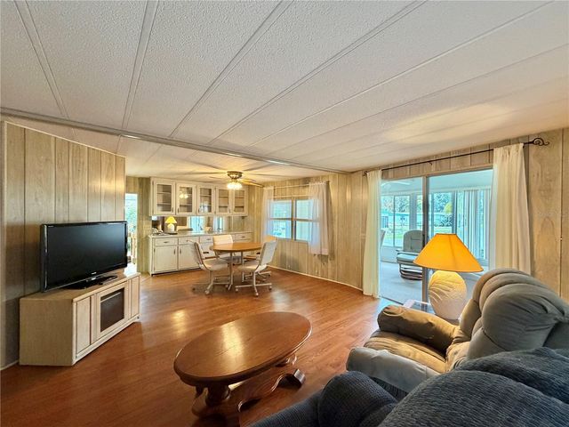 211 ASPEN CIRCLE, Leesburg, FL 34748