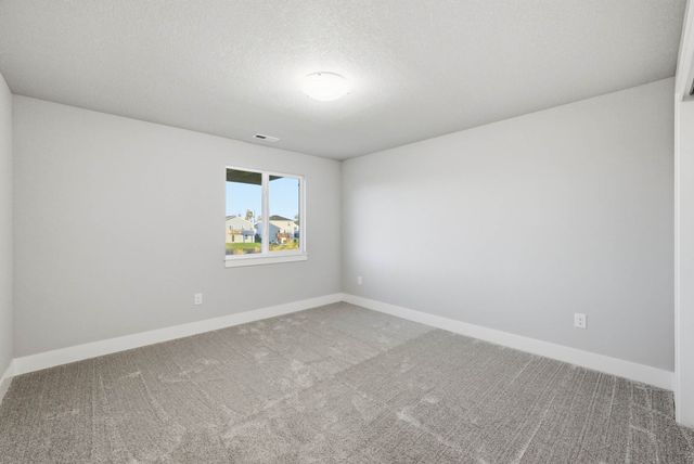 5604 Leyden Avenue, Des Moines, IA 50317