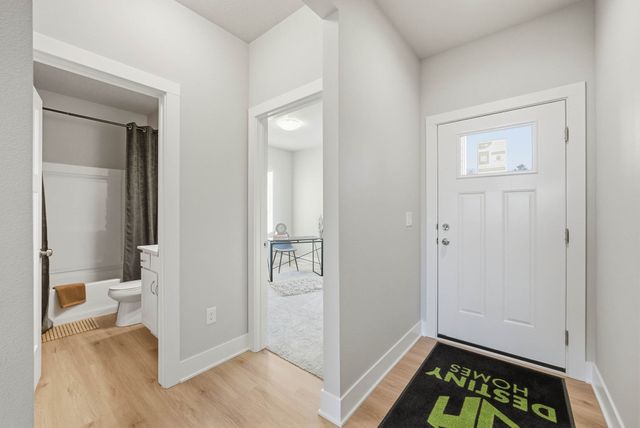 5604 Leyden Avenue, Des Moines, IA 50317